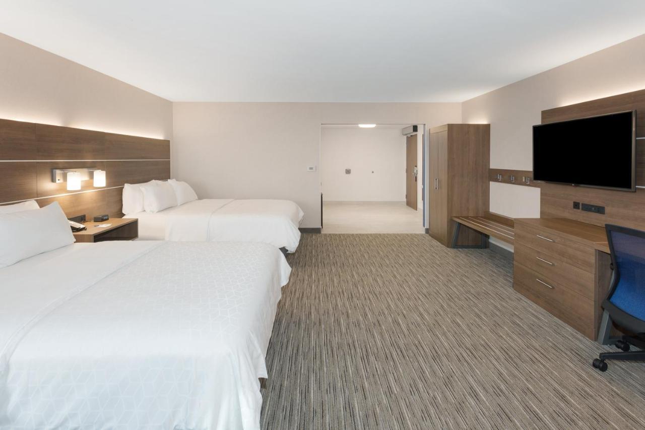 Holiday Inn Express Hotel & Suites Ottawa Airport By Ihg Esterno foto