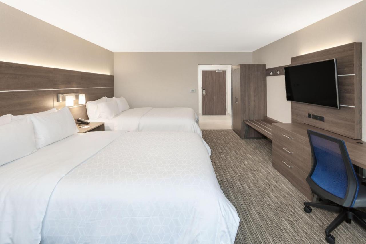 Holiday Inn Express Hotel & Suites Ottawa Airport By Ihg Esterno foto