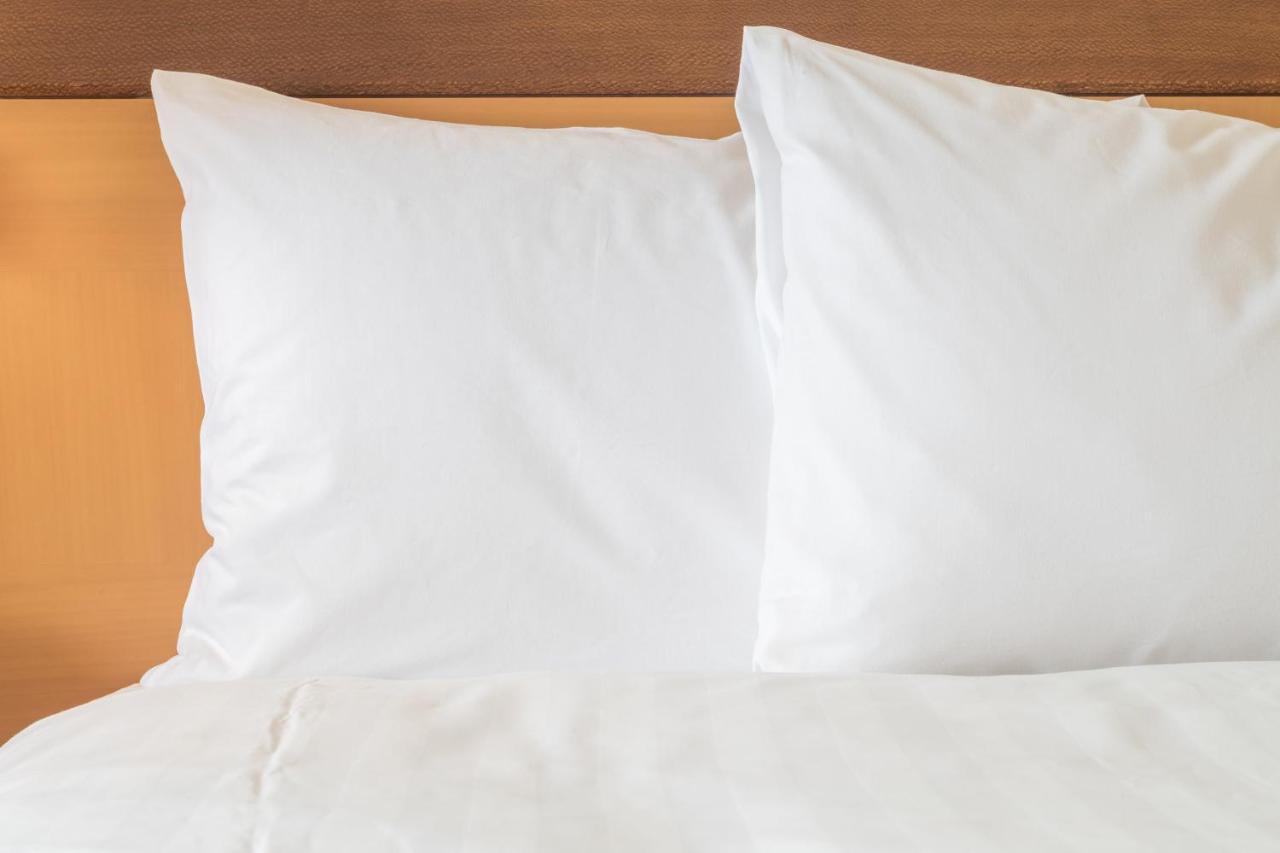 Holiday Inn Express Hotel & Suites Ottawa Airport By Ihg Esterno foto